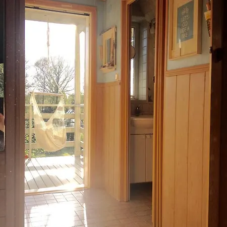 Romantic Attic Holiday House * Nasva (Saare)